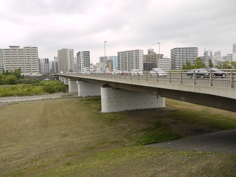 南七条大橋(札幌市中央区・豊平区) 終点左側から撮影した南七条大橋