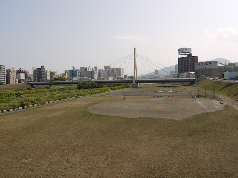一条大橋(札幌市中央区・白石区) 橋からの眺望(上流側)(4)