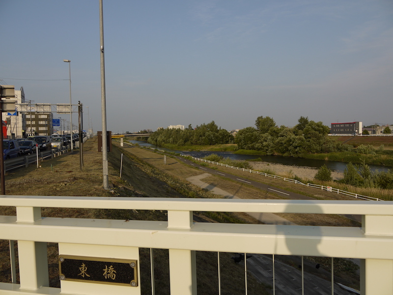 東橋(北海道札幌市中央区・白石区) 橋からの眺望(下流側)(3)