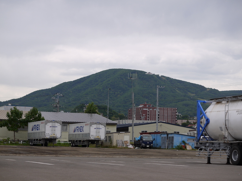天狗山(北海道小樽市) フェリーターミナル付近から撮影(3)