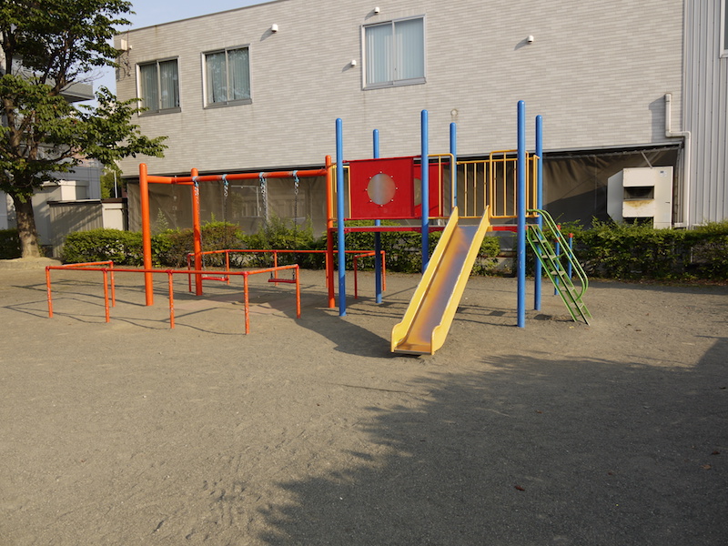 北1条はるにれ公園(札幌市) 遊具詳細 ブランコ+滑り台