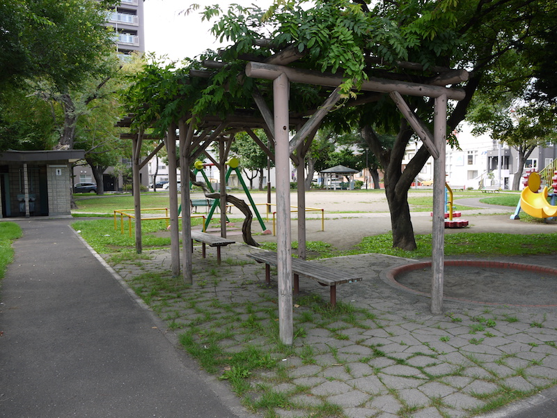 美園公園(札幌市) 遊具詳細 砂場周辺