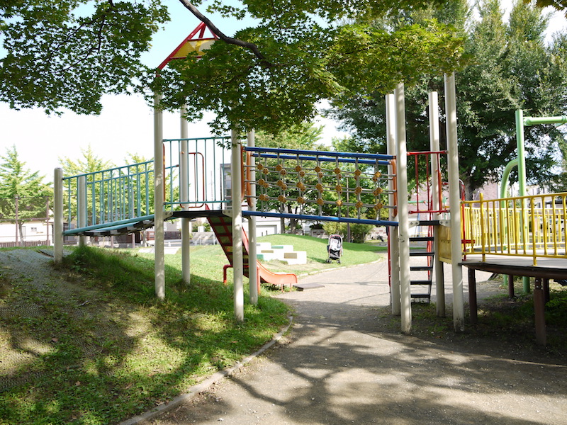 ときわぎ公園(札幌市) コンビネーション遊具(滑り台+ロープウェイ+クライミング)(7)