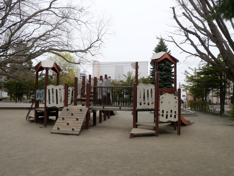 山鼻公園(札幌市) コンビネーション遊具