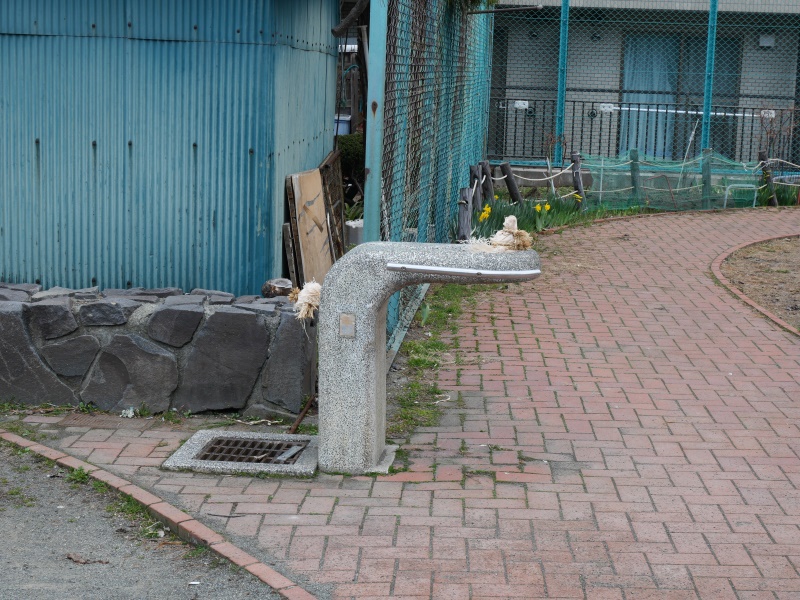 ひかり公園(札幌市) 水飲台(冬囲い済)