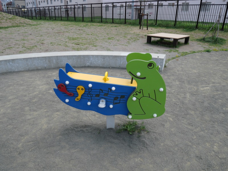 南7条りんりん公園(札幌市) スイング遊具