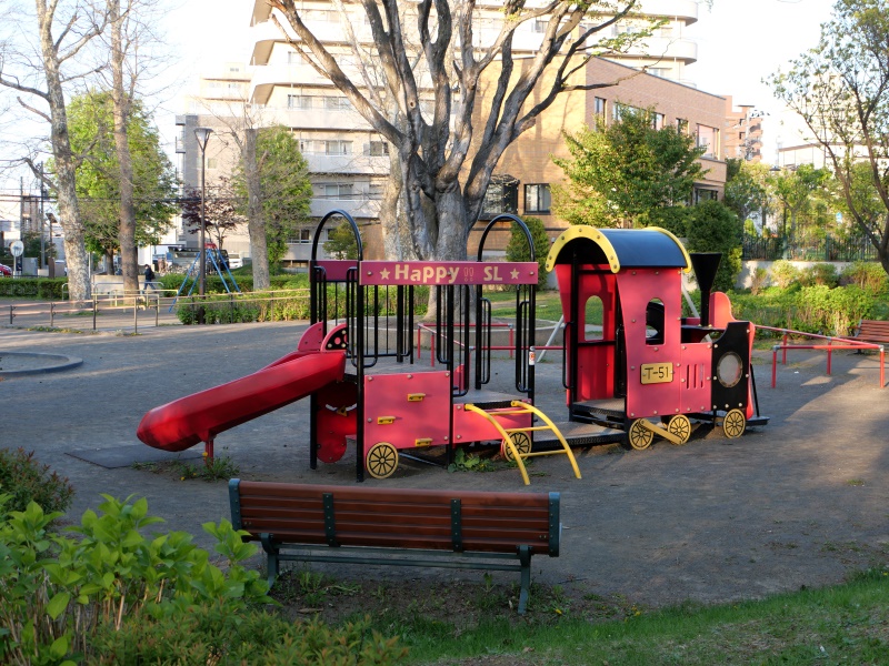 月寒公園(札幌市) コンビネーション遊具