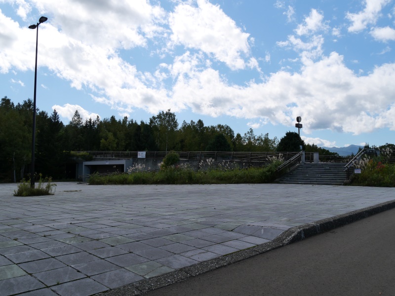 国営滝野すずらん丘陵公園(札幌市) 園路 中央口駐車場～中央口ゲート