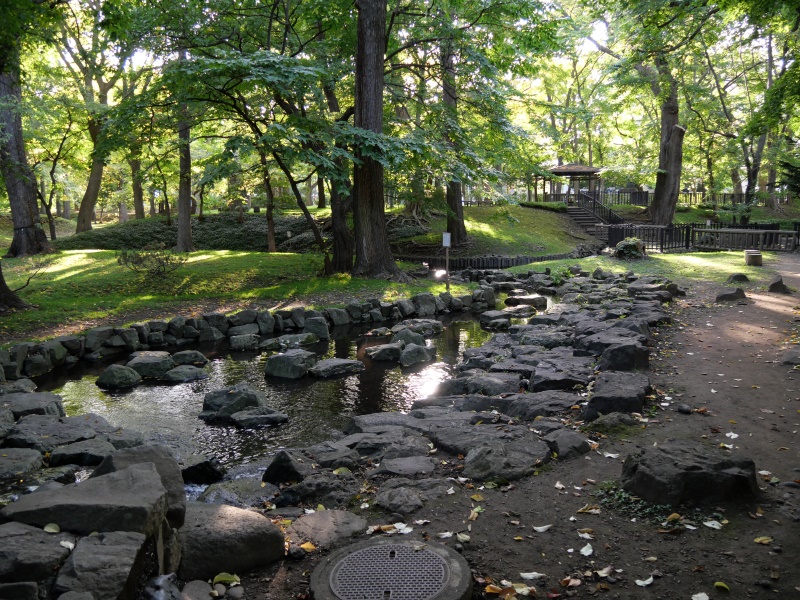 北海道知事公館(札幌市) 庭園内園路