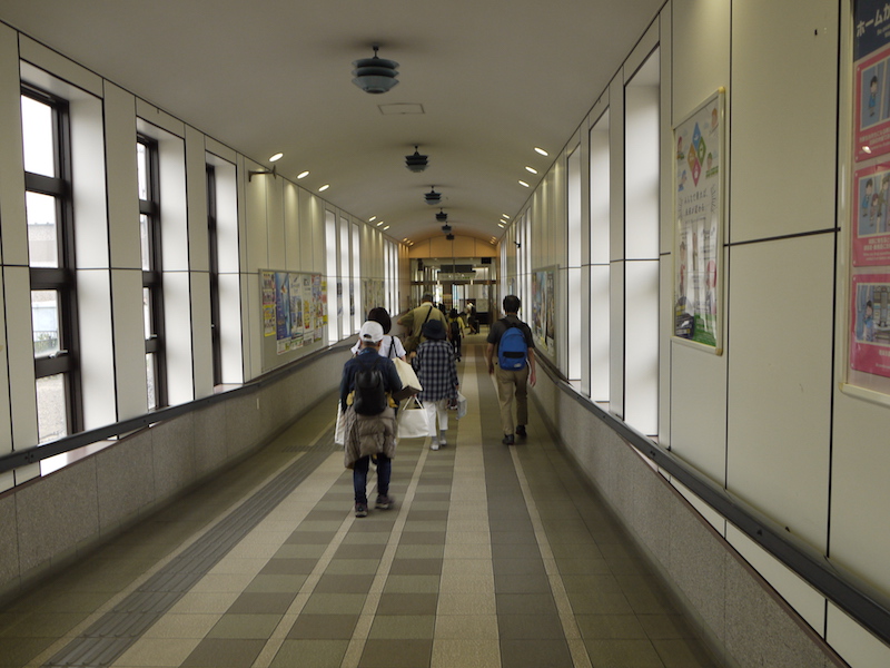 室蘭駅(JR北海道) ホーム・改札間の連絡通路