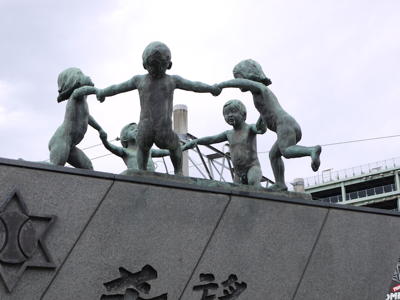 小樽築港駅(JR北海道) 彫刻「希望」(南口)(2)
