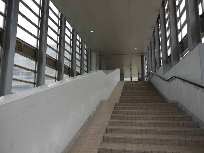小樽築港駅(JR北海道) 南口階段